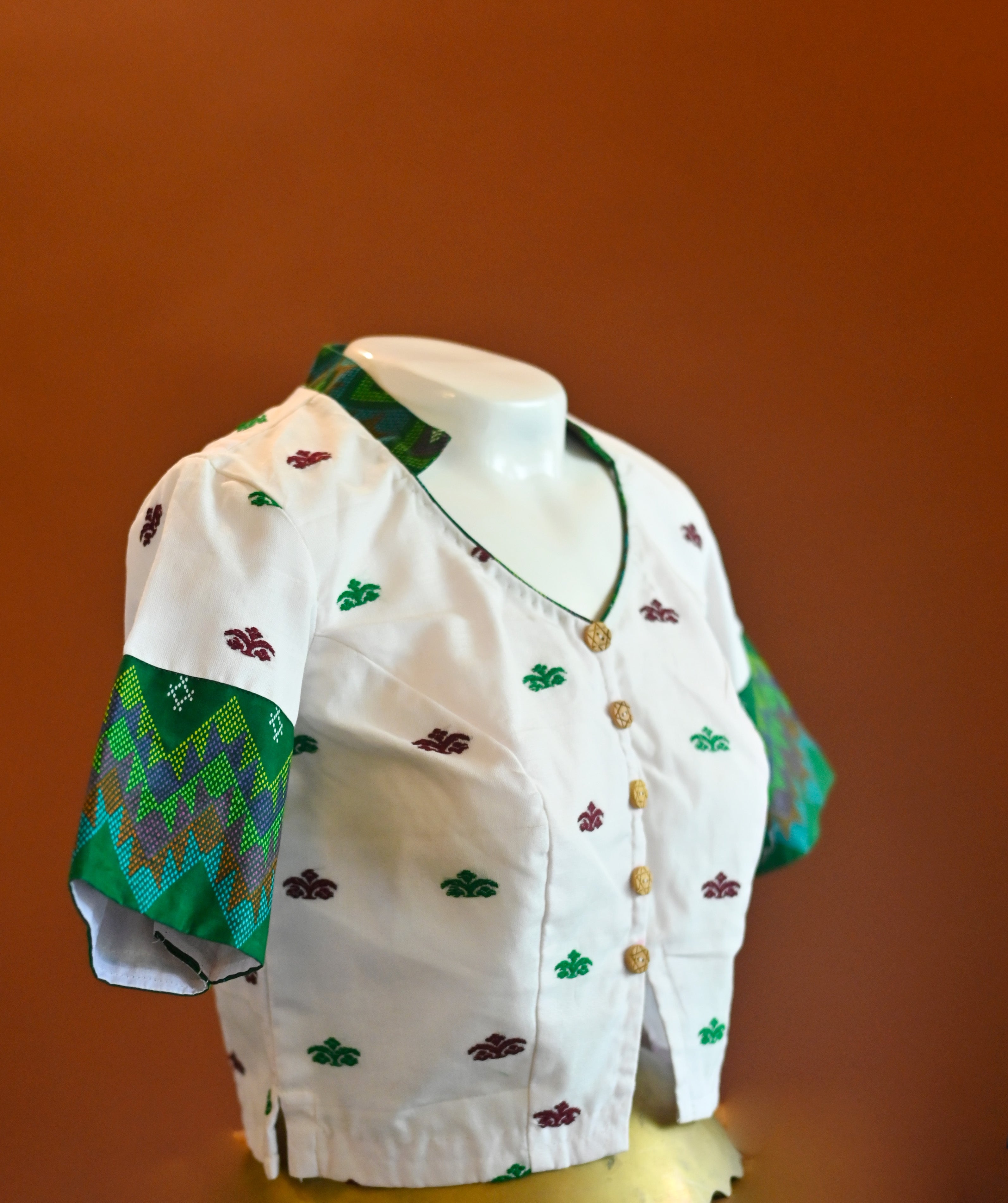 GOS BUTA MOTIFED COLLARED LONG BLOUSE